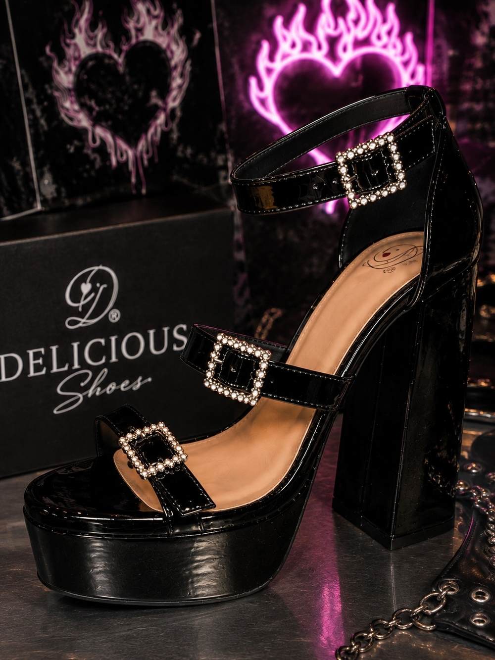Delicious🖤Shoes “Kebab” Black Rhinestone Platform Heels – Women’s Size 9 – NIB